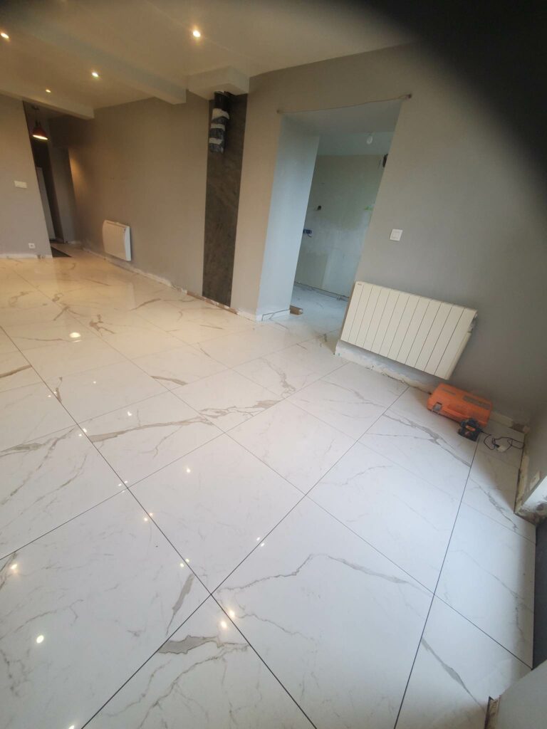 Nicolas Fleury Renovation Maison Saint Pierre Eglise 342352281 239094742008516 7021087443996472004 N